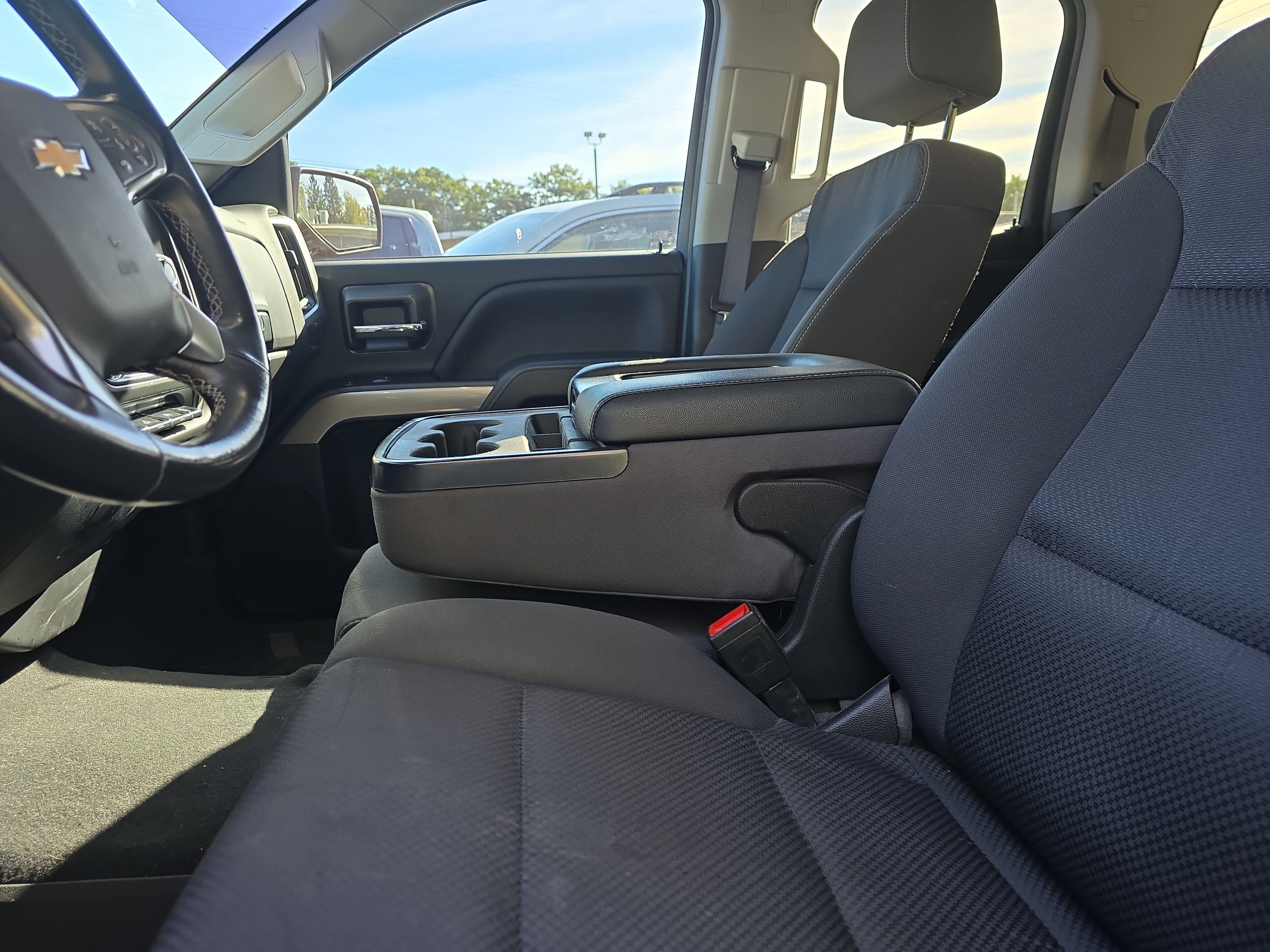 Used 2019 Chevrolet Silverado 1500 LT w/ All Star Edition AWD/4WD image 10