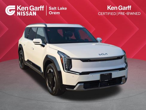 Used 2024 Kia EV9 Land AWD/4WD image 1