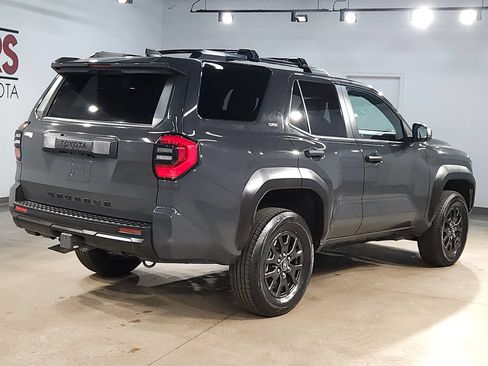 Used 2025 Toyota 4Runner SR5 AWD/4WD image 7