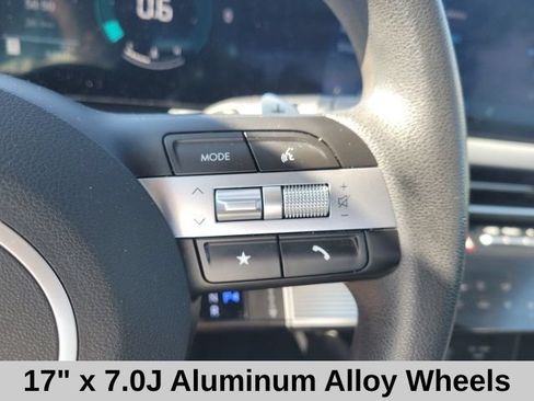Used 2025 Hyundai Sonata SEL FWD image 12