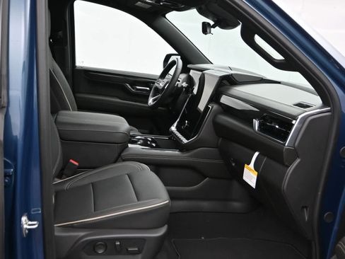 New 2026 GMC Yukon Elevation w/ Elevation Premium Package AWD/4WD image 11