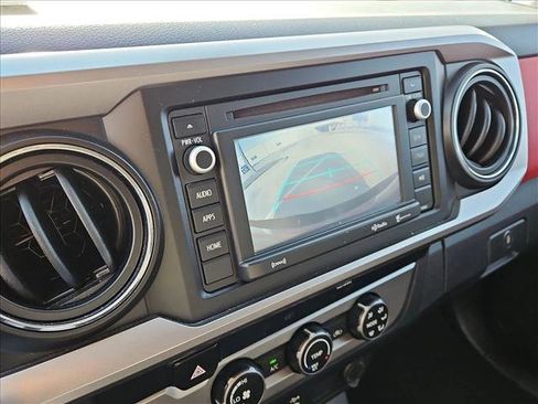 Used 2019 Toyota Tacoma SR5 image 13