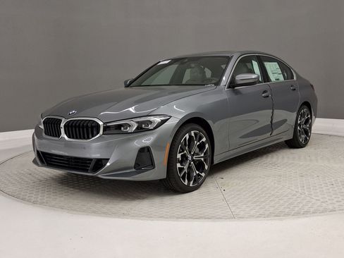 New 2026 BMW 330i Sedan w/ Convenience Package RWD image 99