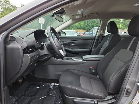 Certified 2022 Nissan Sentra SV w/ All-Weather Package FWD image 13