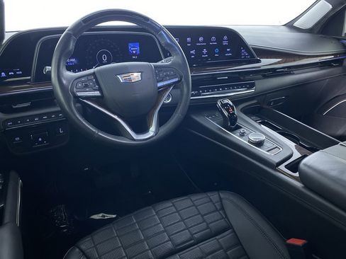 Certified 2022 Cadillac Escalade ESV Sport Platinum image 2