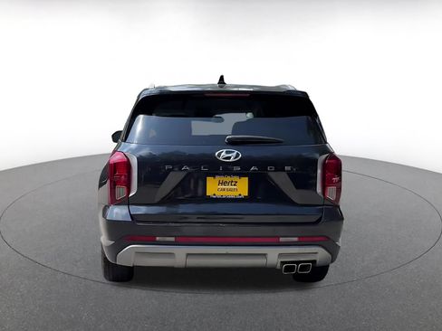 Used 2024 Hyundai Palisade SEL FWD image 11
