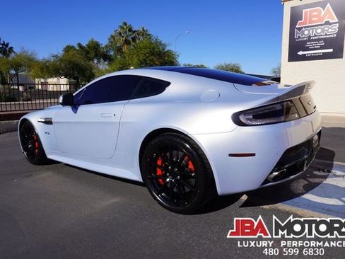 Used 2015 Aston Martin V12 Vantage S image 26