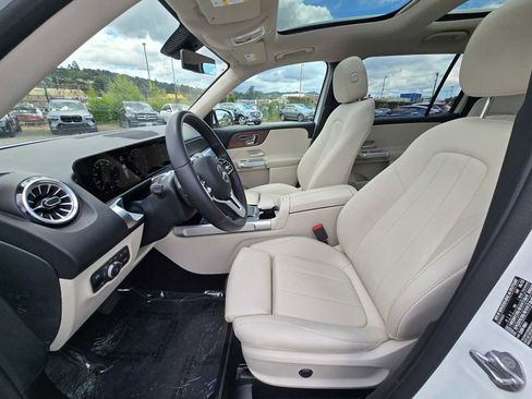 Used 2023 Mercedes-Benz GLB 250 4MATIC image 20