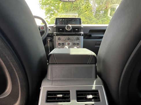 Used 2025 INEOS Grenadier Fieldmaster Edition image 25