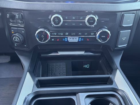 Used 2024 Ford F350 Platinum w/ Tremor Off-Road Package AWD/4WD image 19