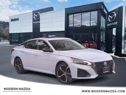 Used 2023 Nissan Altima 2.5 SR w/ SR Premium Package