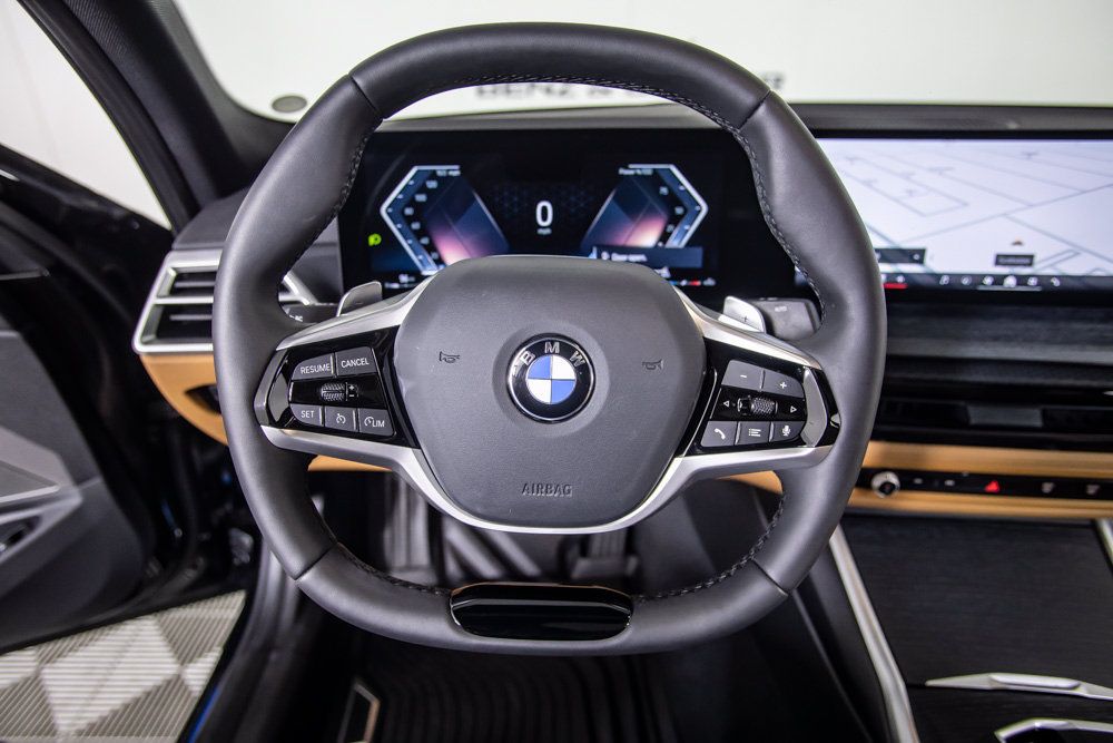 Used 2025 BMW 330i Sedan w/ Convenience Package RWD image 38