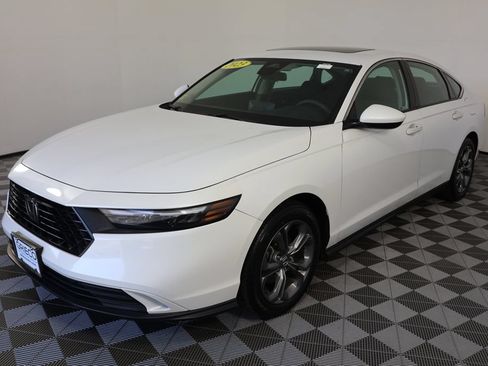 Used 2023 Honda Accord EX image 4