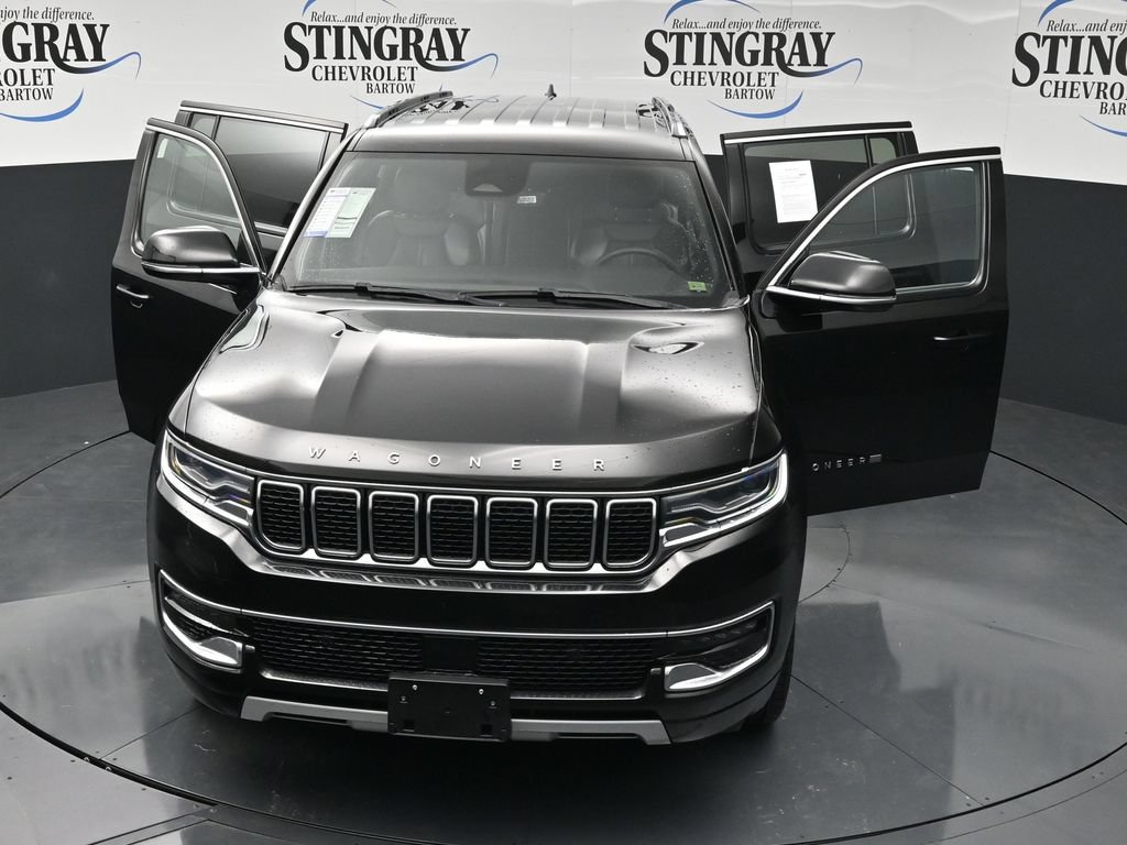 Used 2024 Jeep Wagoneer Series II w/ Flexible Seating Group AWD/4WD image 37