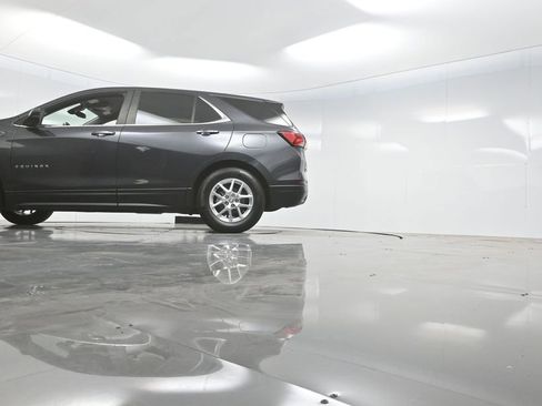 Used 2022 Chevrolet Equinox LT FWD image 44