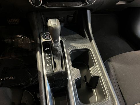 Used 2025 Nissan Sentra SV image 42