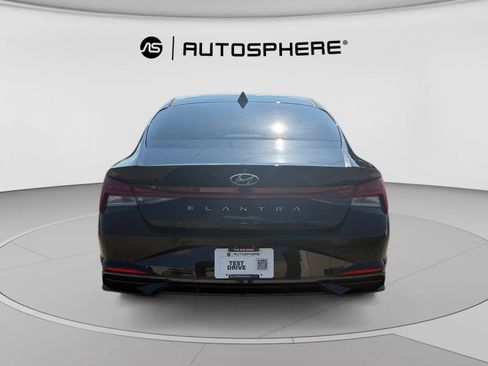 Used 2021 Hyundai Elantra SEL w/ Convenience + Premium Package FWD image 7