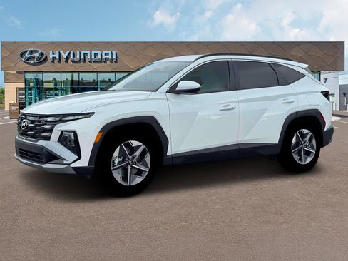 New 2026 Hyundai Tucson SEL FWD image 2