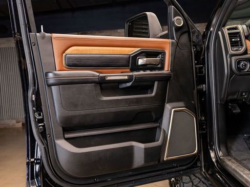 Used 2024 RAM 3500 Limited w/ Safety Group image 33