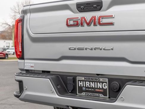 Used 2021 GMC Sierra 3500 Denali w/ Denali Ultimate Package image 22