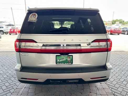 Used 2018 Lincoln Navigator L Reserve w/ Technology Package AWD/4WD image 13