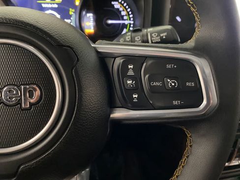 Used 2024 Jeep Wrangler Unlimited Sahara AWD/4WD image 22