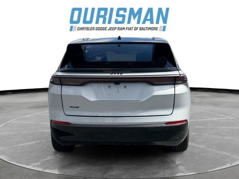 Used 2025 Jeep Wagoneer S Limited AWD/4WD image 5