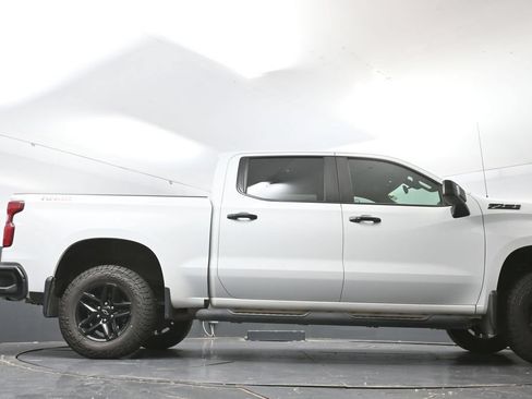 Used 2022 Chevrolet Silverado 1500 LT Trail Boss w/ Safety Package AWD/4WD image 49