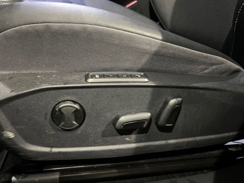 Used 2023 Volkswagen ID.4 Pro S Plus image 25