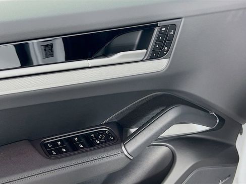 New 2026 Porsche Cayenne Coupe image 20