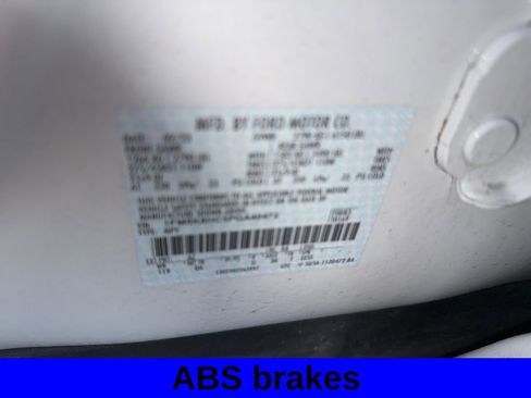 Used 2023 Ford Explorer Platinum w/ Technology Package image 15