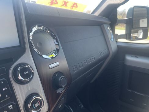 Used 2016 Ford F350 Lariat w/ Lariat Ultimate Package AWD/4WD image 35