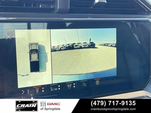 Used 2025 GMC Sierra 2500 AT4 w/ AT4 Premium Plus Package AWD/4WD image 18