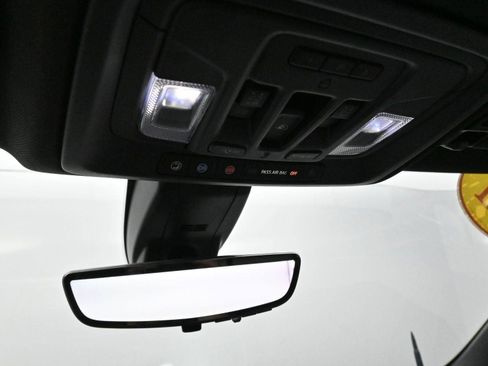 Used 2021 GMC Sierra 1500 AT4 w/ AT4 Premium Package image 27