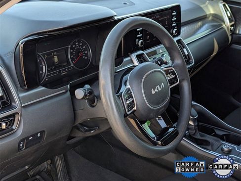 Used 2022 Kia Sorento LX image 19