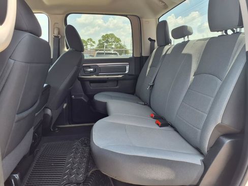 Used 2022 RAM 1500 Classic SLT w/ Electronics Group AWD/4WD image 19