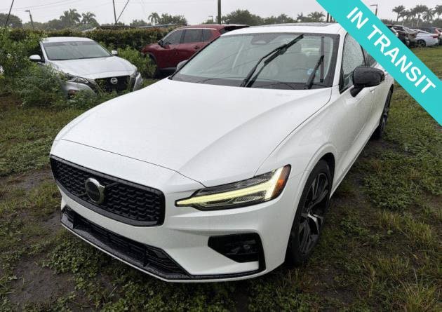 Used 2024 Volvo S60 B5 Core FWD image 1