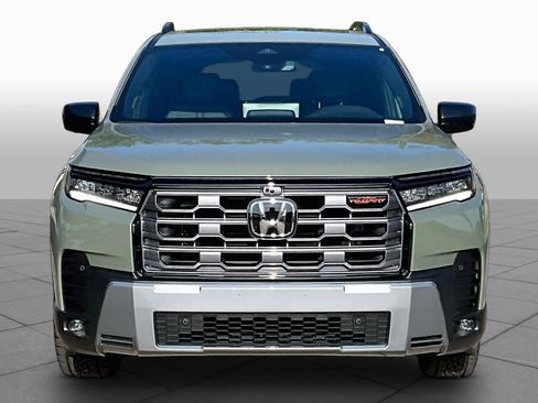 Used 2026 Honda Pilot TrailSport image 4