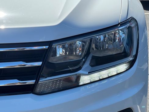 Used 2020 Volkswagen Tiguan SE w/ Panoramic Sunroof Package FWD image 49