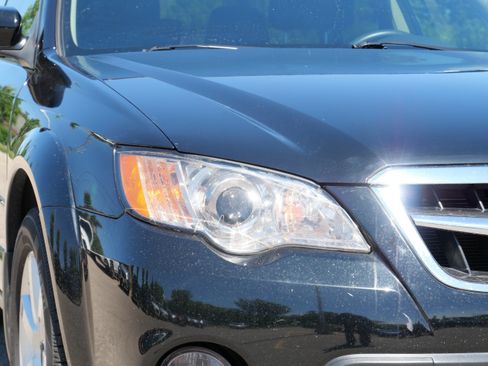 Used 2008 Subaru Outback 2.5i Limited AWD/4WD image 16
