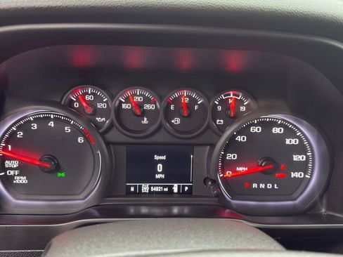 Used 2020 Chevrolet Silverado 1500 Custom w/ Custom Value Package image 12