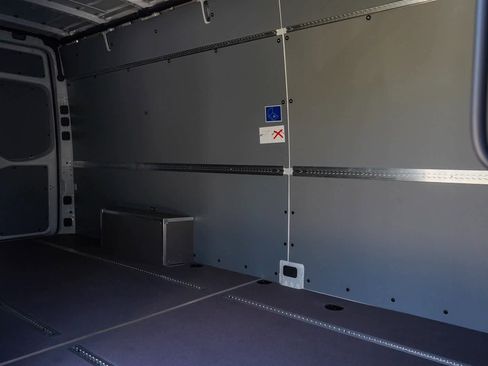 New 2024 Mercedes-Benz eSprinter 170 Cargo image 21