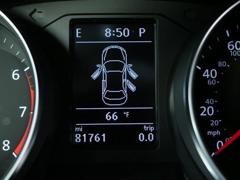 Used 2016 Volkswagen Passat 1.8T SE image 8