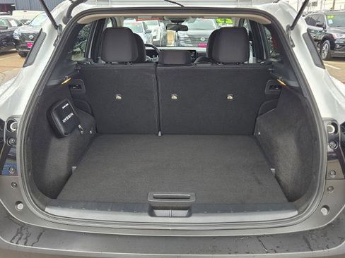 Certified 2025 Nissan Kicks SV image 12