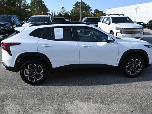 Used 2024 Chevrolet Trax LT image 6