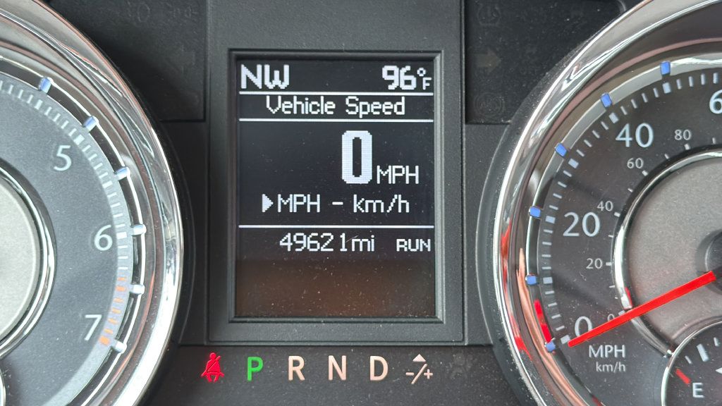 Used 2015 Chrysler Town & Country Touring-L w/ Driver Convenience Group FWD image 30