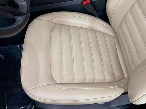 Used 2022 Ford Edge SEL w/ Convenience Package image 19