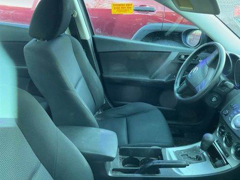 Used 2011 MAZDA MAZDA3 i Sport image 4