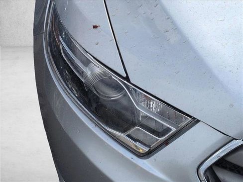 Used 2015 Ford Taurus SEL w/ Equipment Group 201A image 3