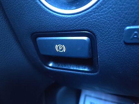 Used 2020 Mercedes-Benz SLC 300 image 55